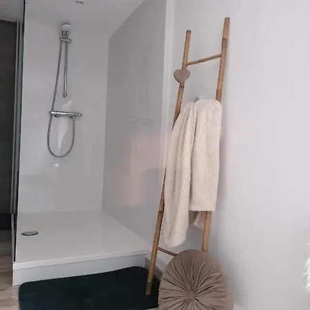 Au Bois Notre Dame Hotel 3*